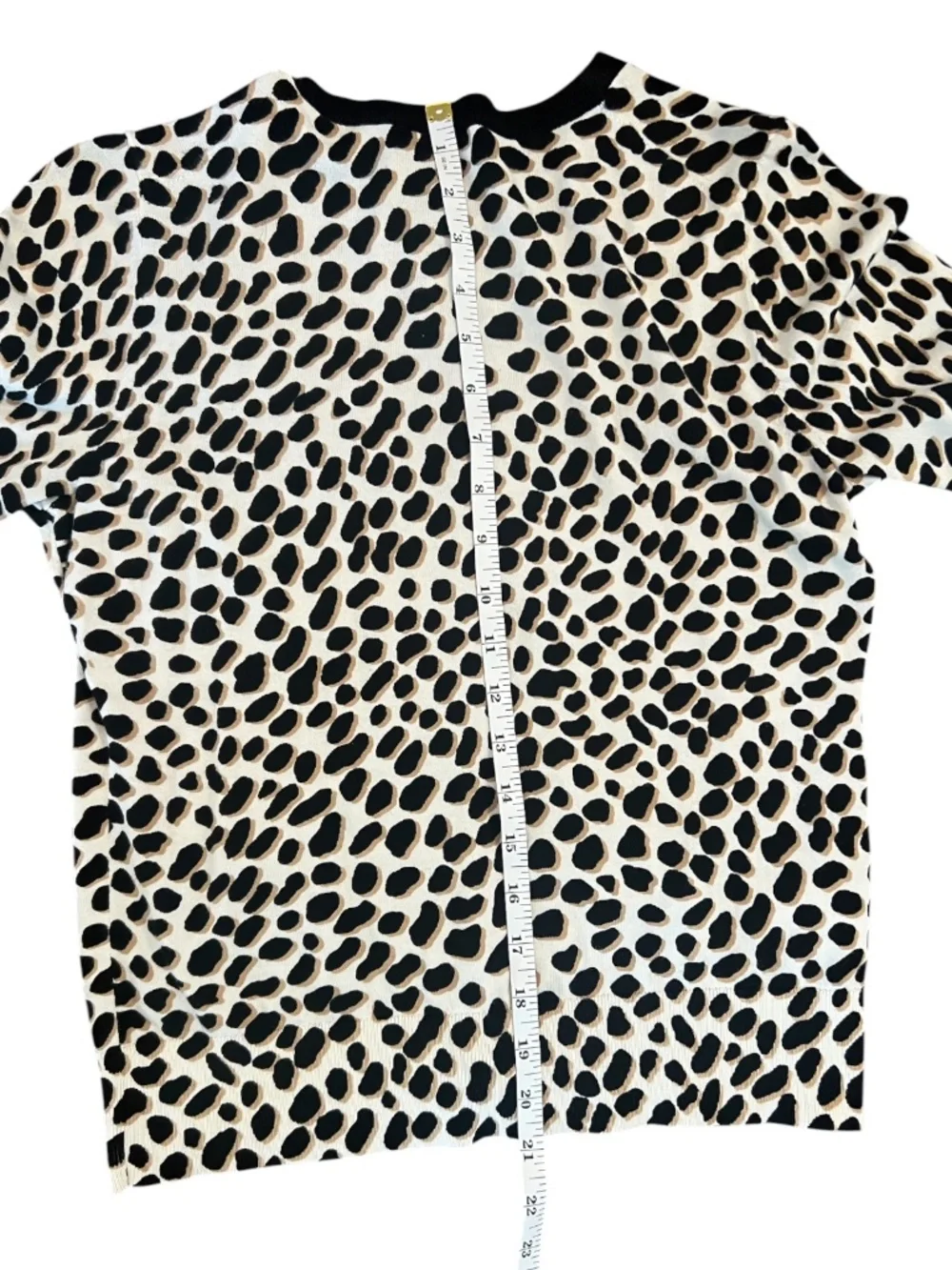 Ann Taylor Cardigan Sweater Leopard Print Button Front Size Medium - Picture 7 of 7